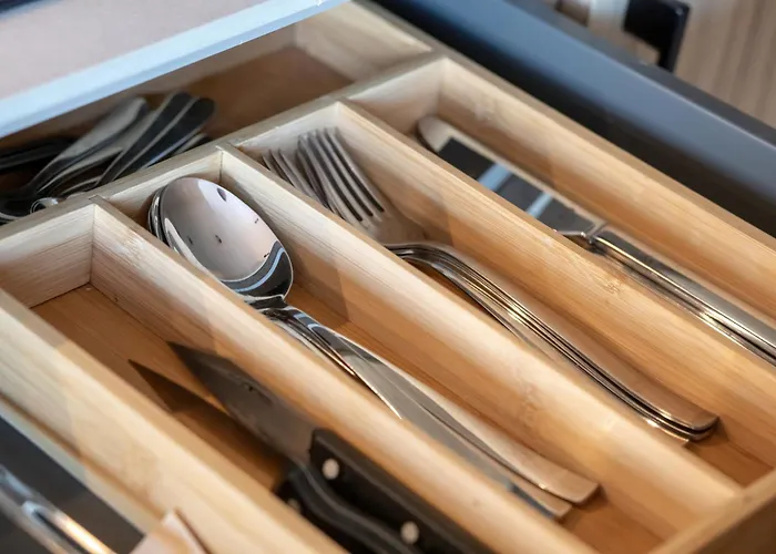 Wyspa Uznam Sun Tower * 斯维诺乌伊希切